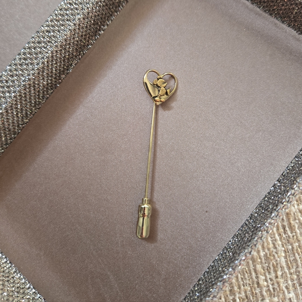 Vintage 14k Gold Disney Mickey Heart Stick Pin